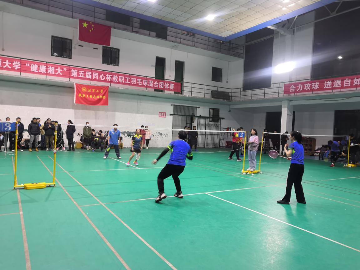 羽毛球2.jpg